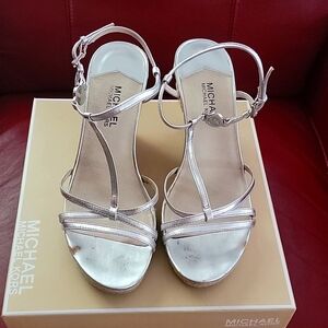 Michael Kors Kami Tstrap wedge